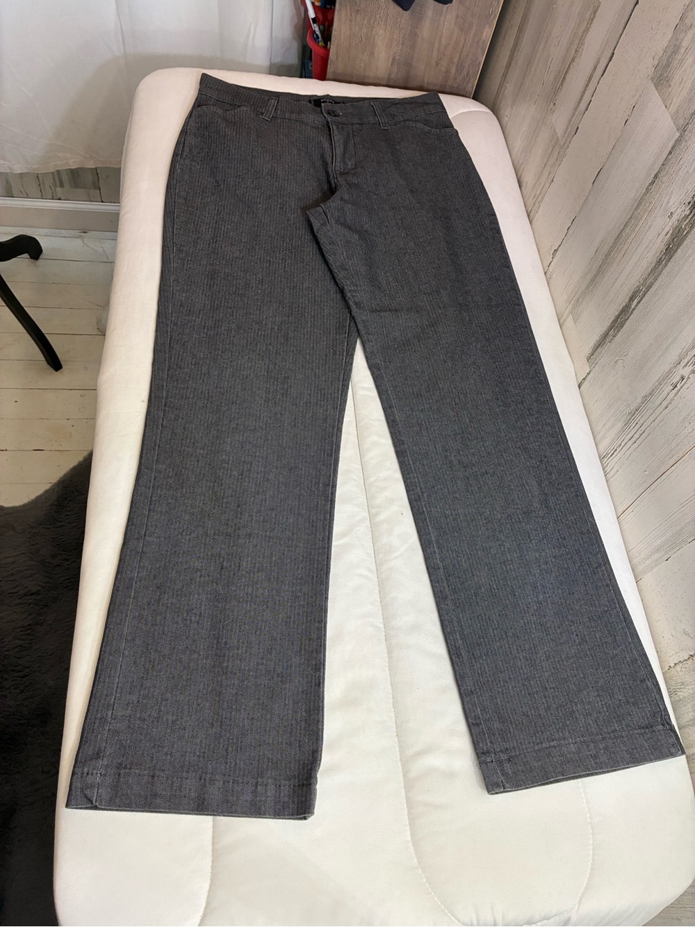 Riders by Lee Women’s Sz 10 M  Straight Leg Gray Dress Pants